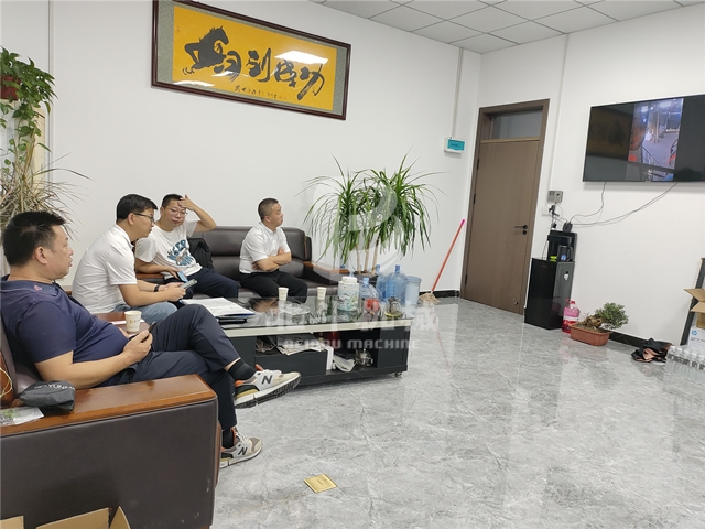 綜合破碎機(jī)從在線咨詢(xún)到現(xiàn)場(chǎng)考察